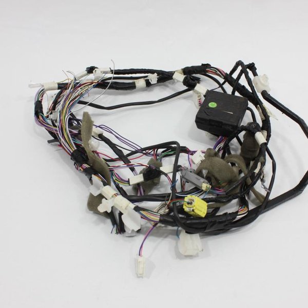 CHICOTE PORTA DIANT LE 82152KKB20 HILUX SW4 16/20 USADO (865)