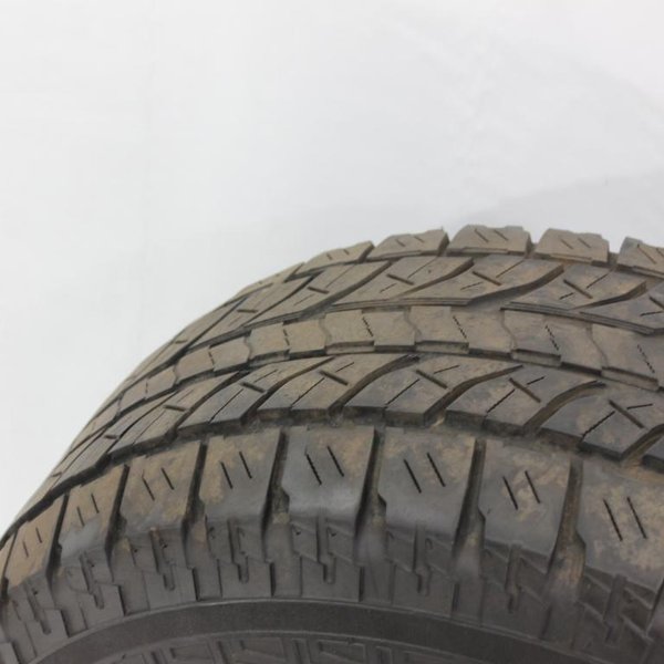 PNEU 265/70/R15 YOKOHAMA HILUX 05/15 USADO (289)